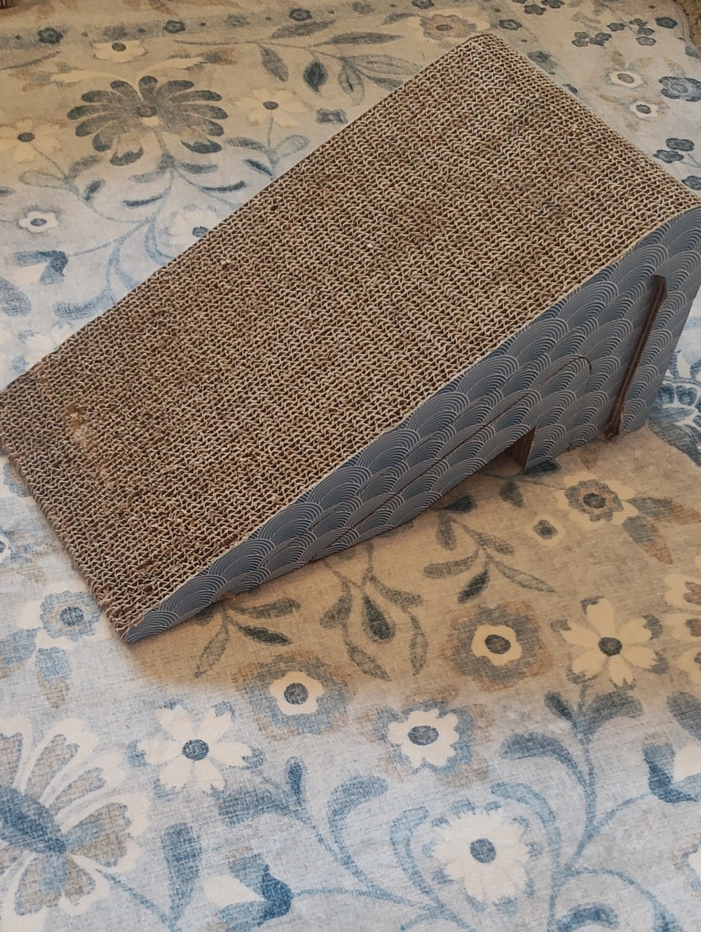 PETS: CAT SCRATCHER SET